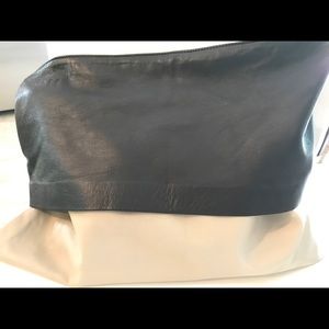 Leather cross body handbag